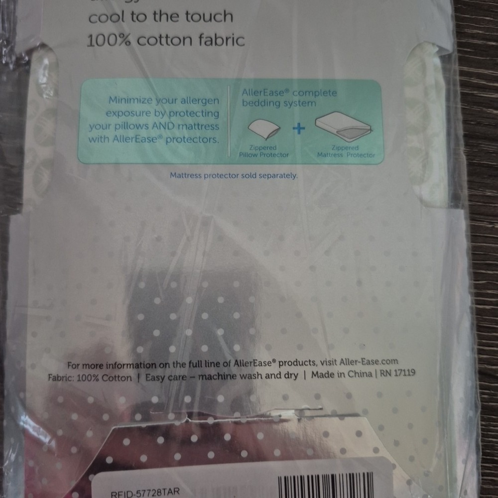 Allerease Zippered Pillow Protector - Cooling S/Q Allergy Defense- 3 Pack Sealed - Picture 7 of 8